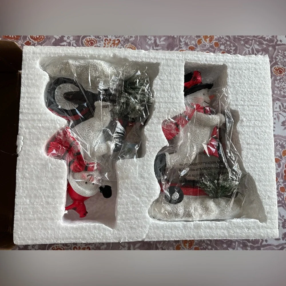 iStatue Snowmen on Bike Christmas Collection Figurines New in Original Package